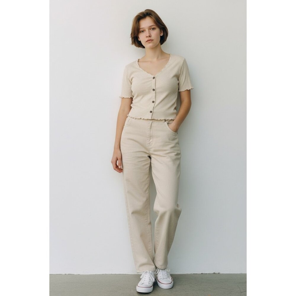 Caution To The Wind Beige Button-Down Ribbed‎ Cropped Tee Medium